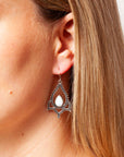 Alma de Loto Moonstone Earring | Silver